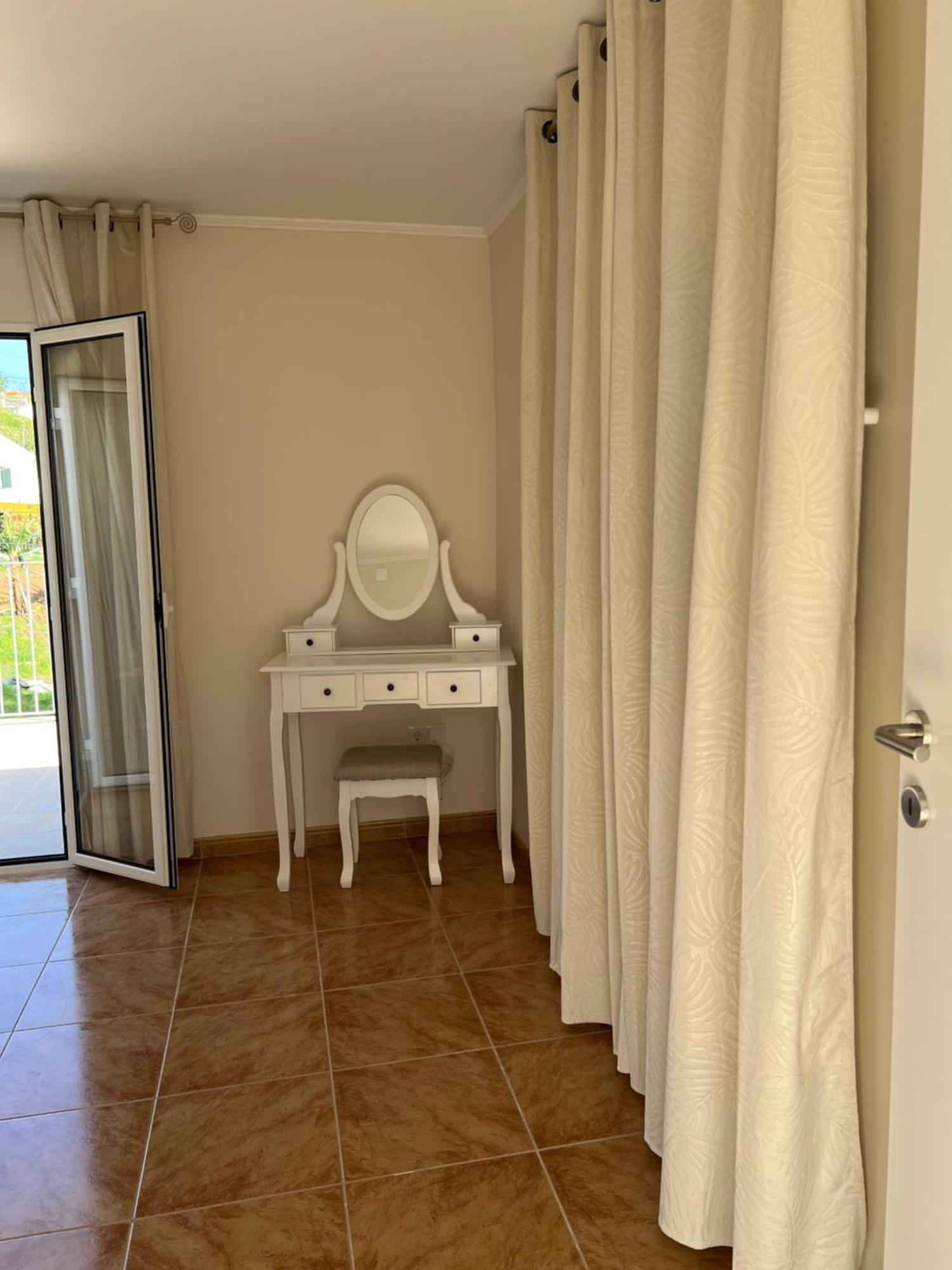 Success House Villa Calheta  Bagian luar foto